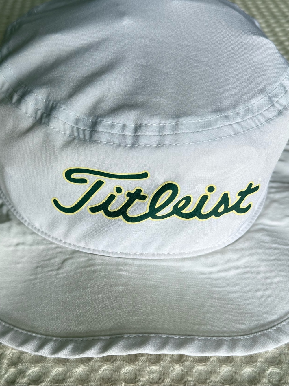 Titleist Kids White Bucket Hat with Green Script Logo - Picture 3 of 7